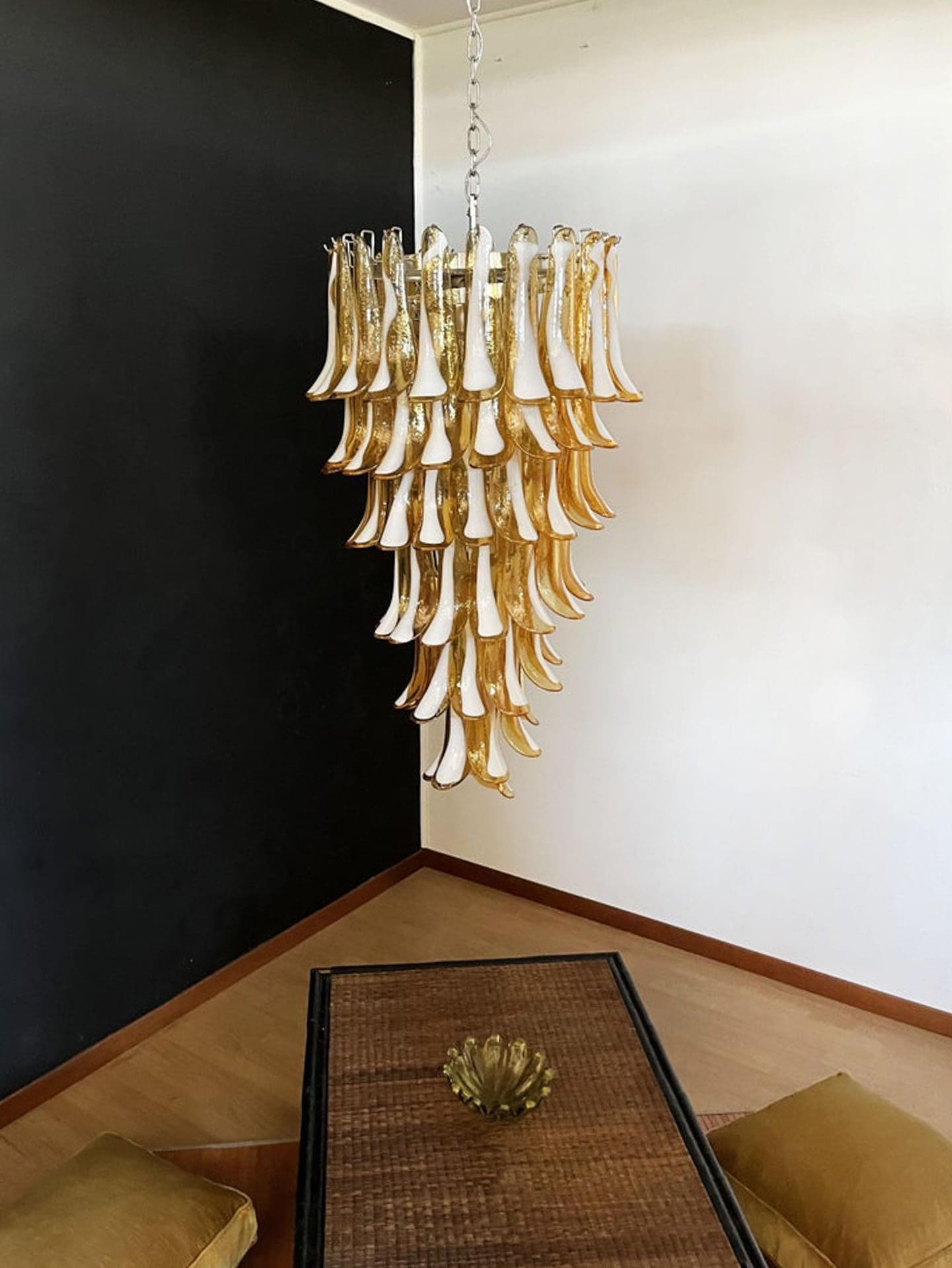 Anthesis Art Glass Chandelier – 83 petals – Caramel
