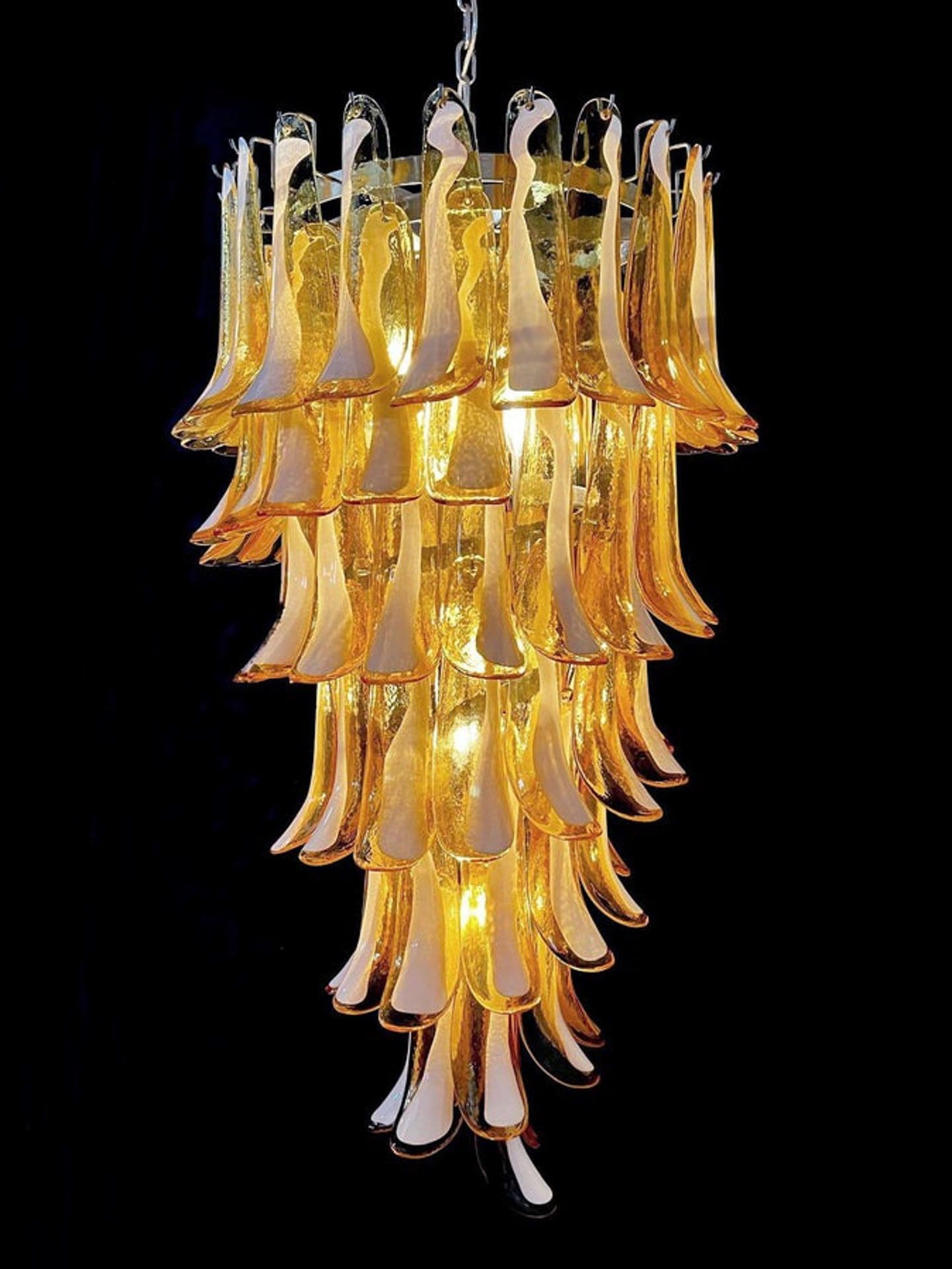 Anthesis Art Glass Chandelier – 83 petals – Caramel