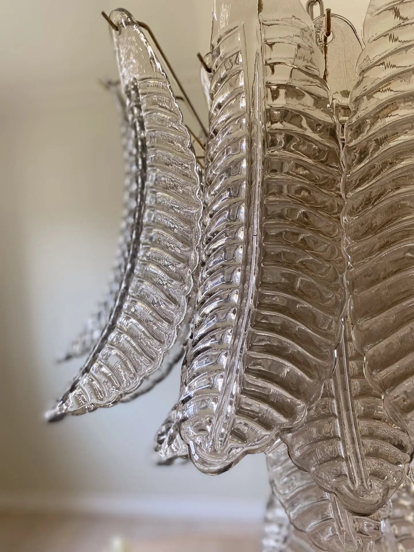 Folia Art 36 Glass Leaves Chandelier– Smoked