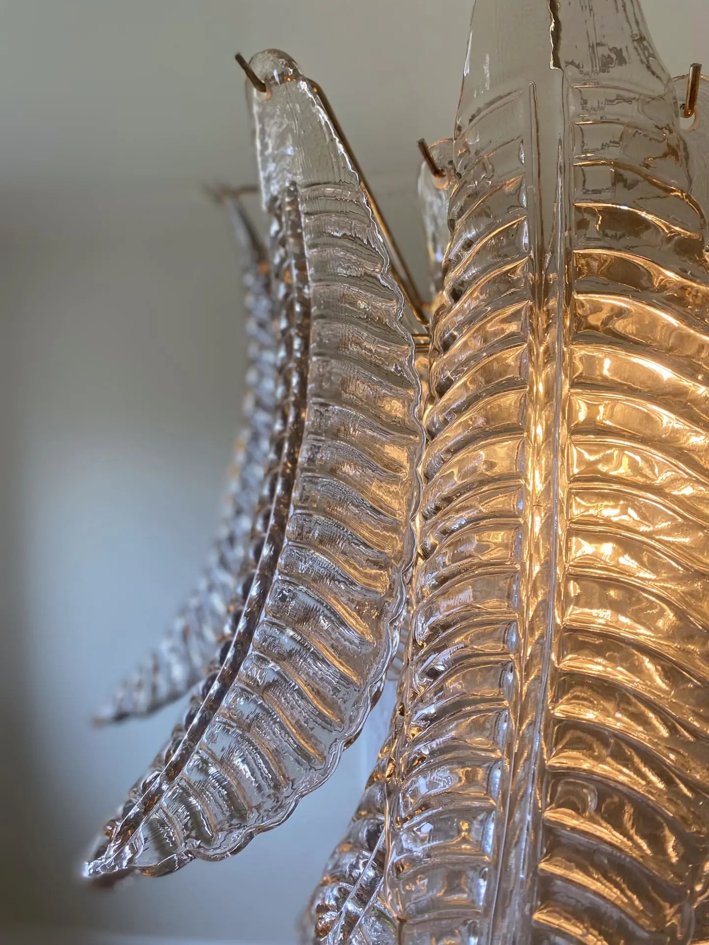 Folia Art 36 Glass Leaves Chandelier– Smoked