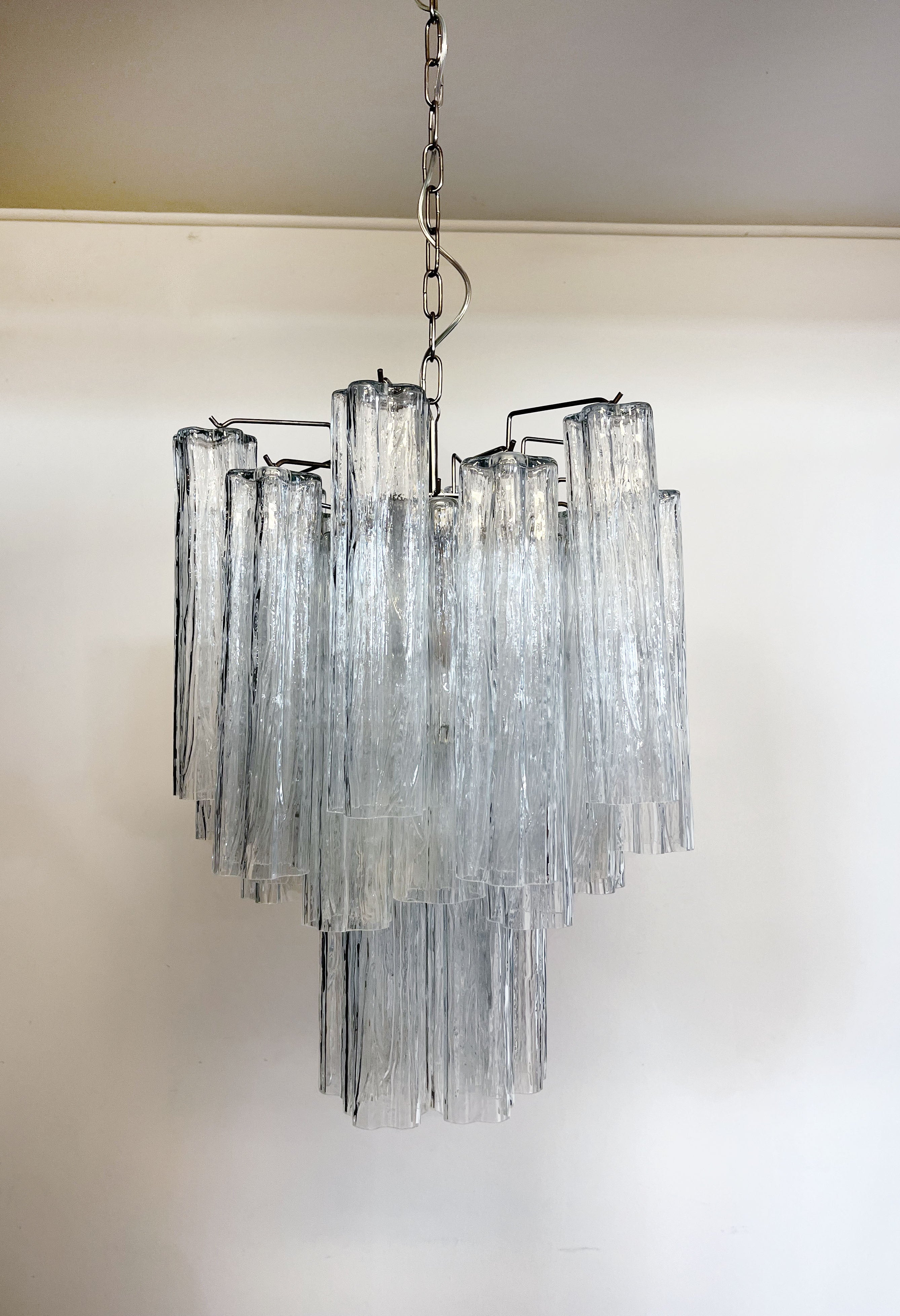 Pastel Art Clear Glass Chandelier – 30 Tubes