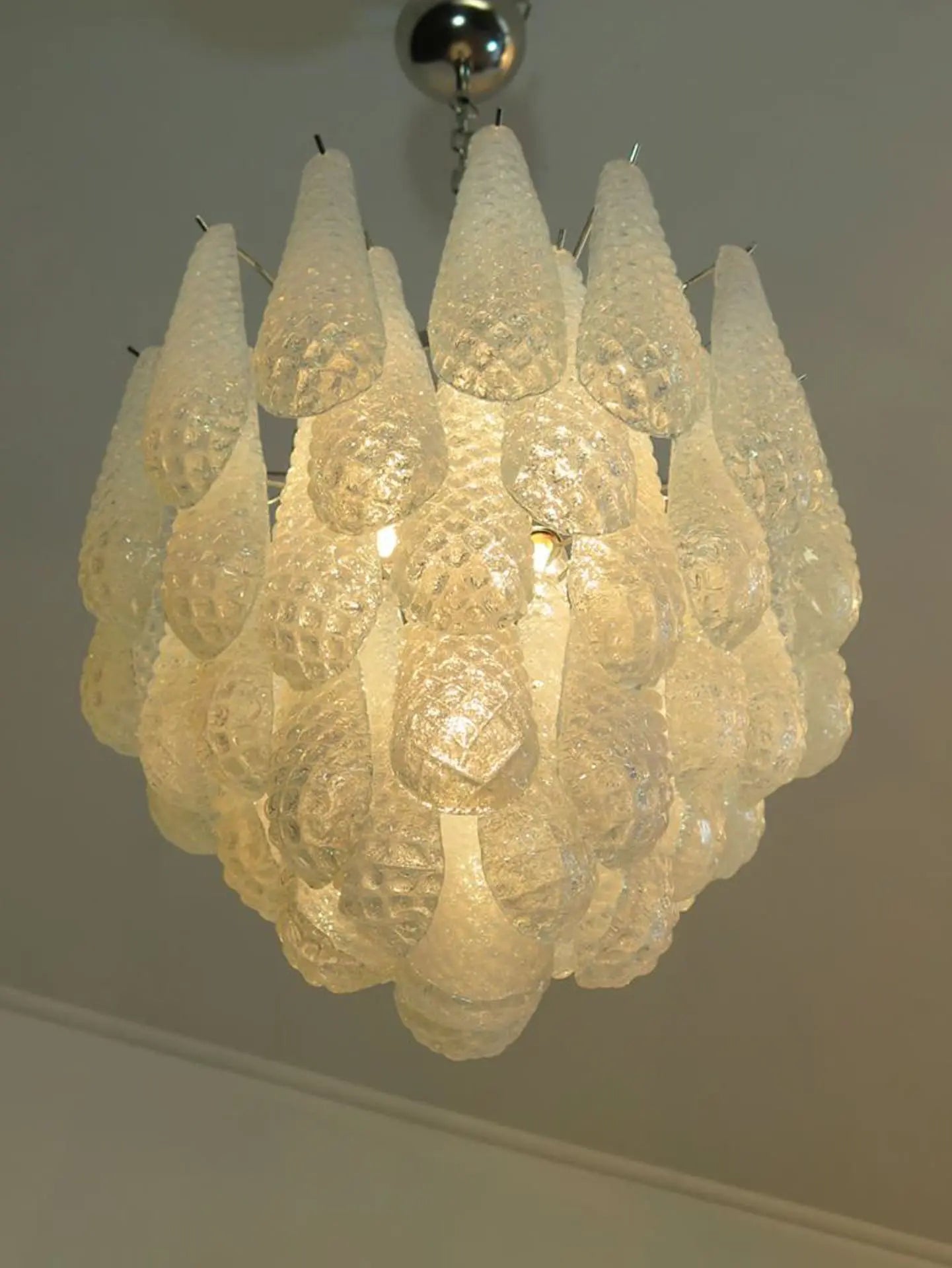 Pluvia Art Glass Chandelier -41 Glasses