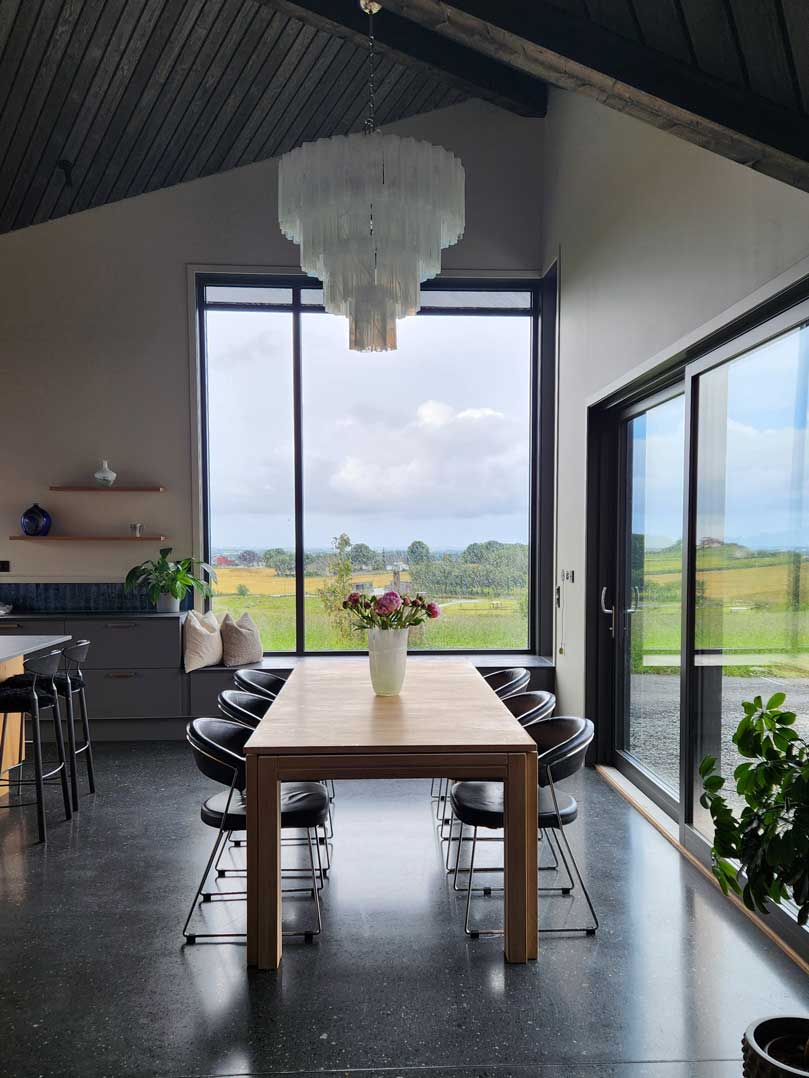 Pastel Art White Glass Chandelier – 78 Tubes