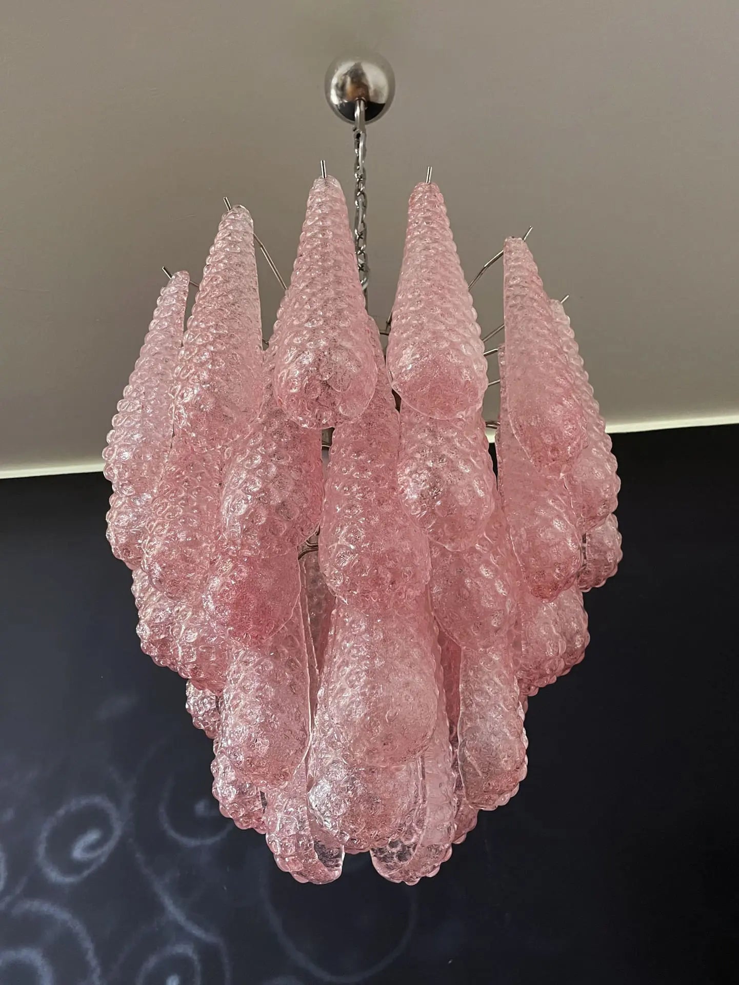 Pluvia Art Pink Glass Chandelier – 41 Glasses