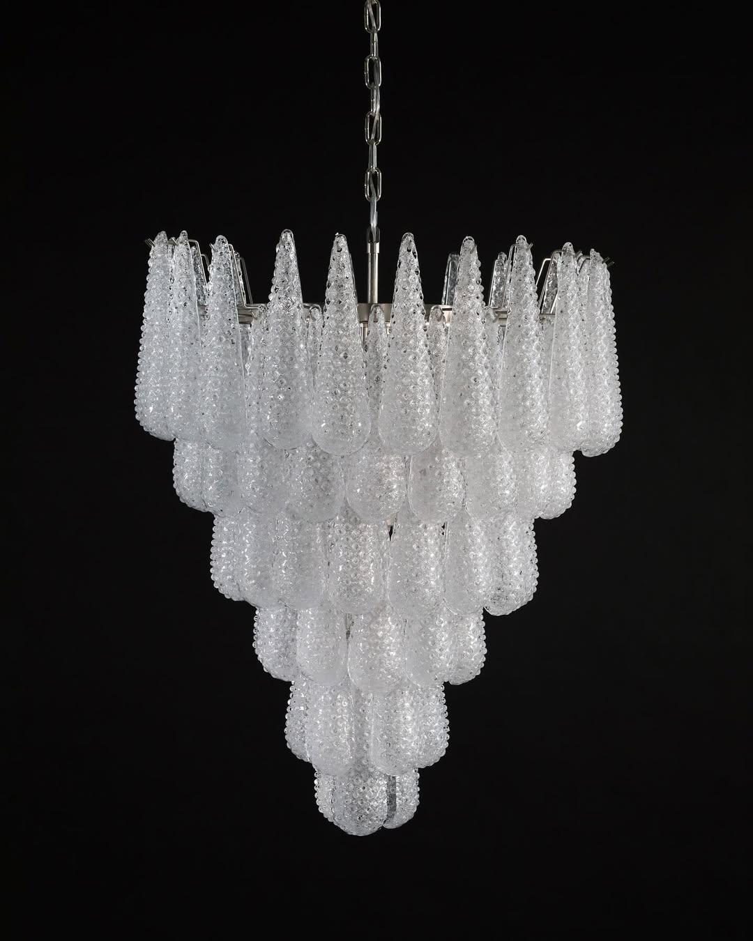Pluvia Art Transparent Glass Chandelier – 75 Glasses