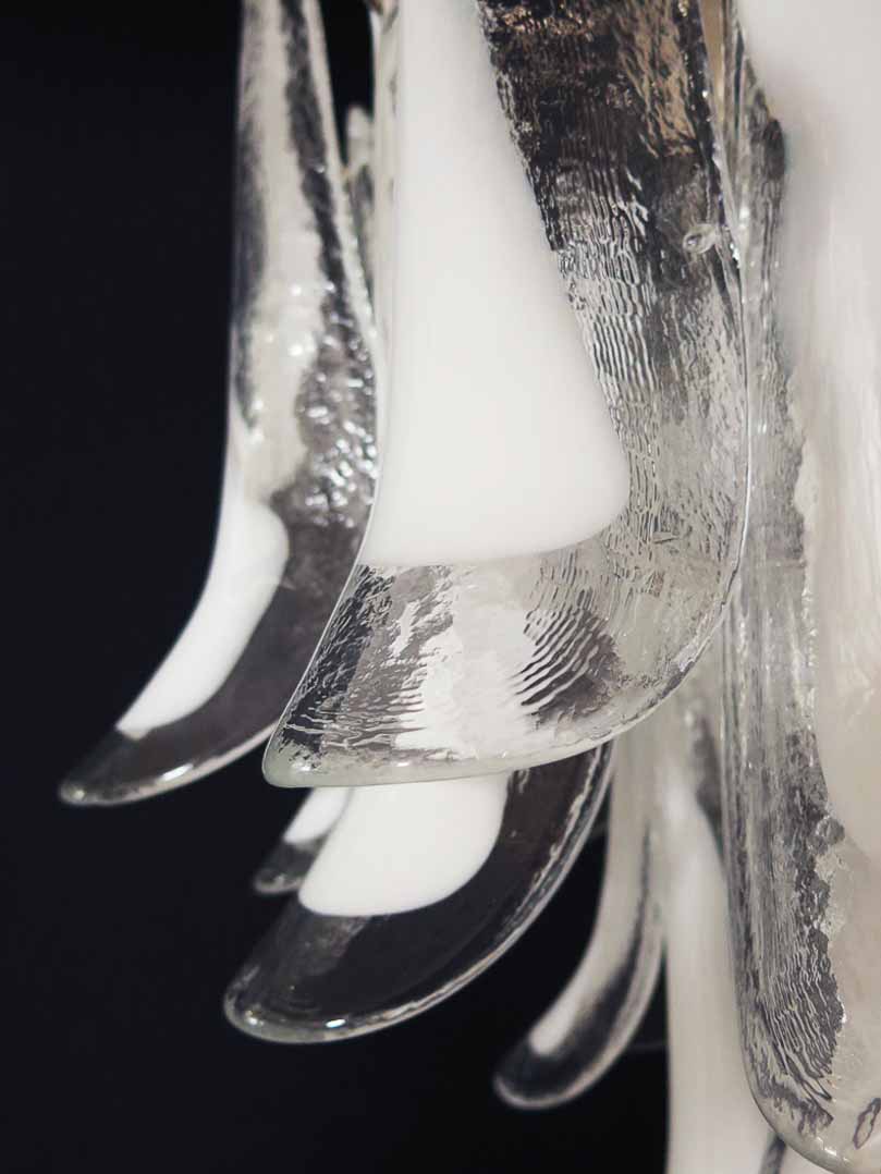 Anthesis Art Glass Chandelier – 26 Petals – White