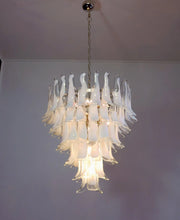 Anthesis Art Glass Chandelier – 75 petals – Transparent